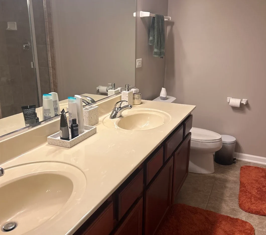 Sparkling clean bathroom after deep cleaning service in Lake County, IL